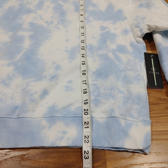 AR-33 Blue Tie Dye Sweatshirt & Short Set Large - Picture 10 of 14